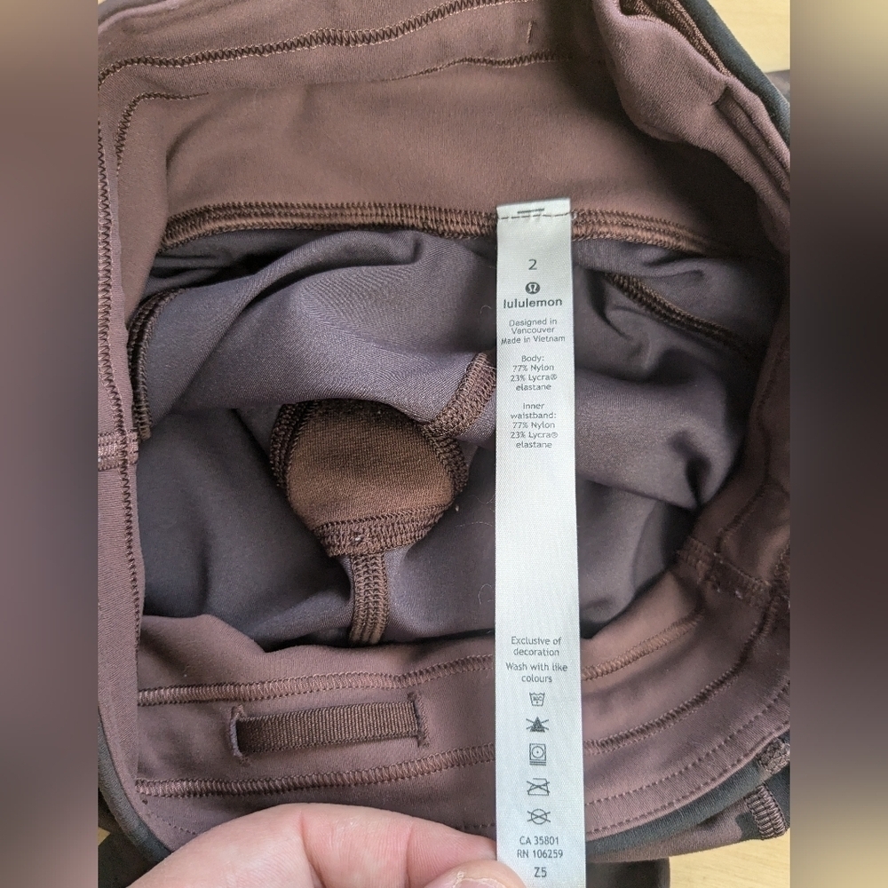 Lululemon Invigorate High-Rise Tight 25" Heritage 365 Camo Brown Earth size 2 - Picture 11 of 12